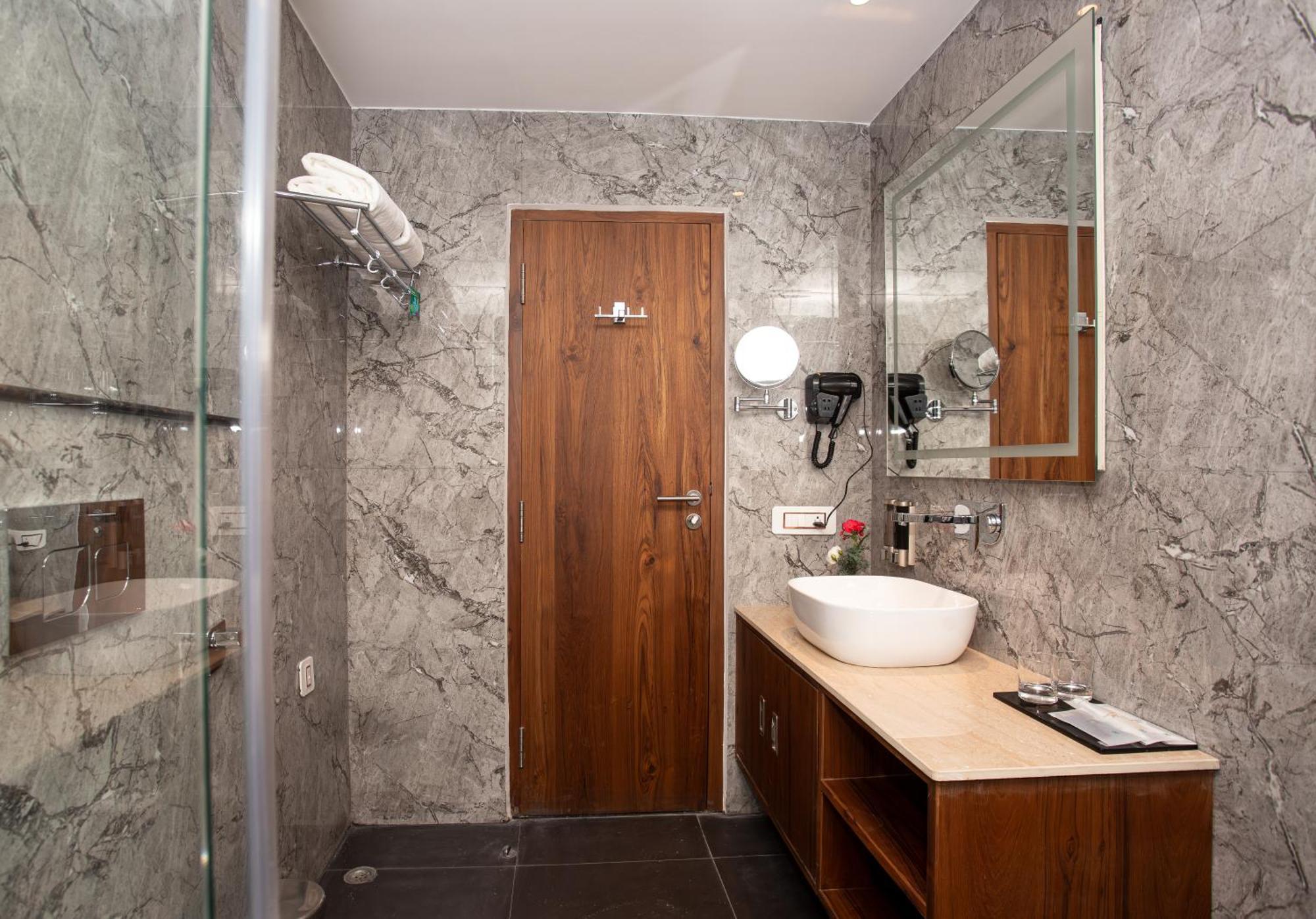 The Belvedere Himalayan Retreat, Mcleodganj, By Leisure Hotels 麦罗肯机 外观 照片